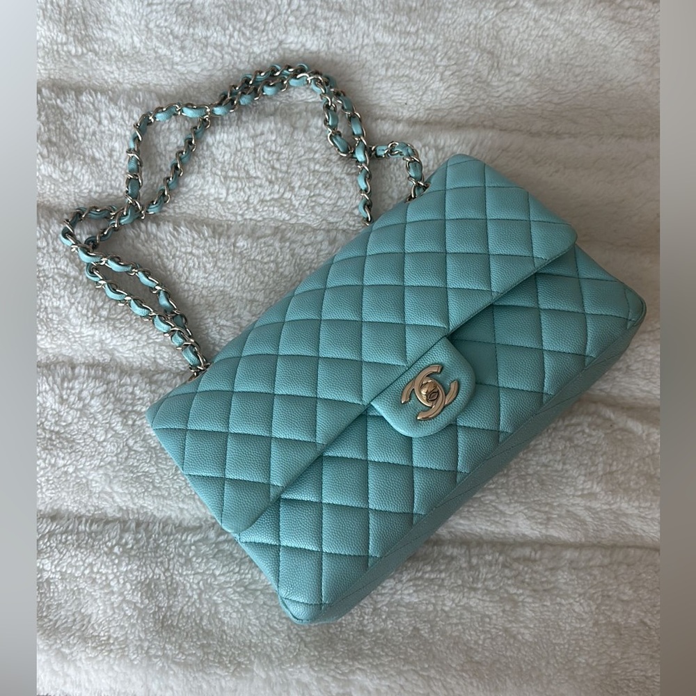Chanel 19C Tiffany Blue Medium Caviar Flap